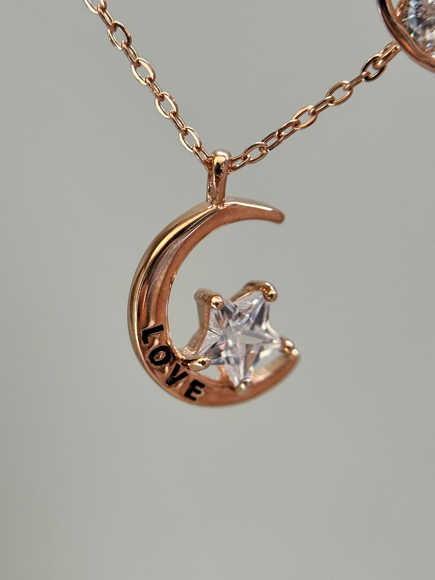 Eos Necklace