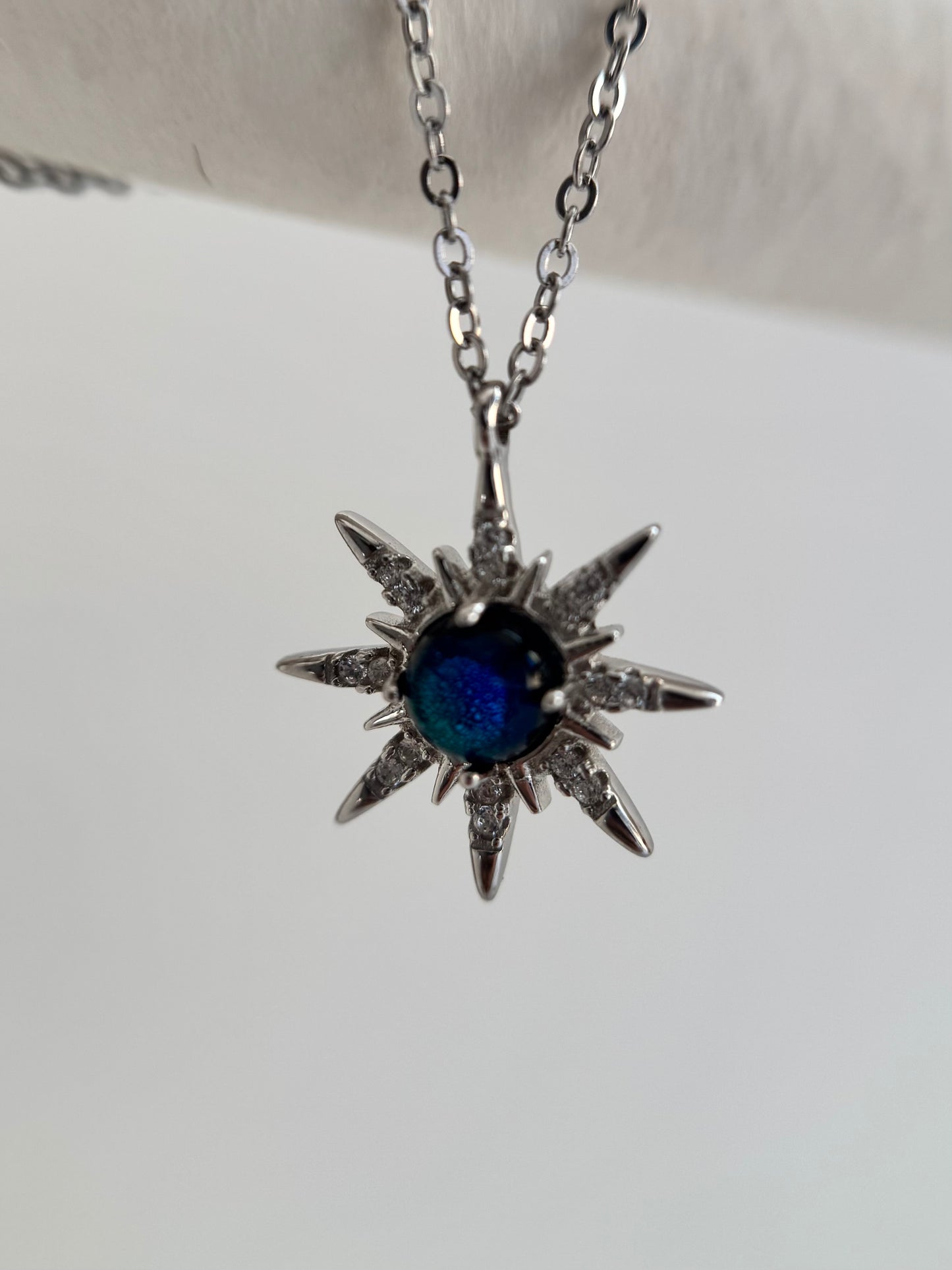 Lunare Necklace