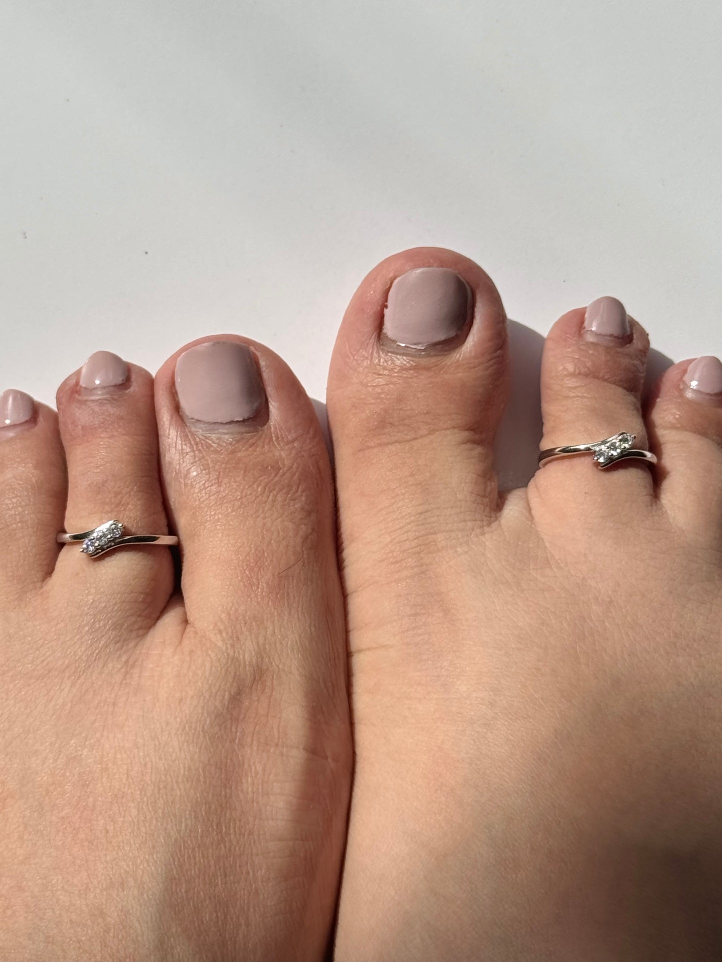 Lustre Toe Ring