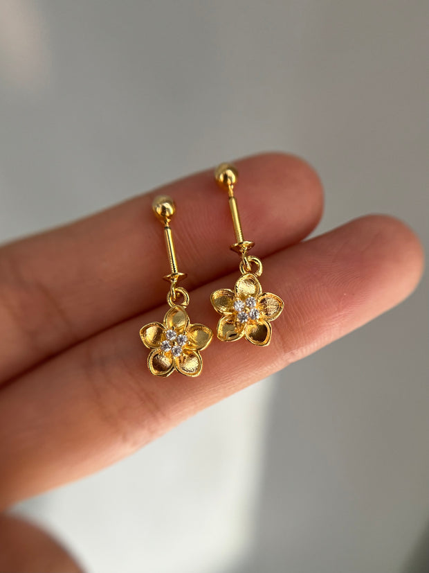 Noe Helix Earrings