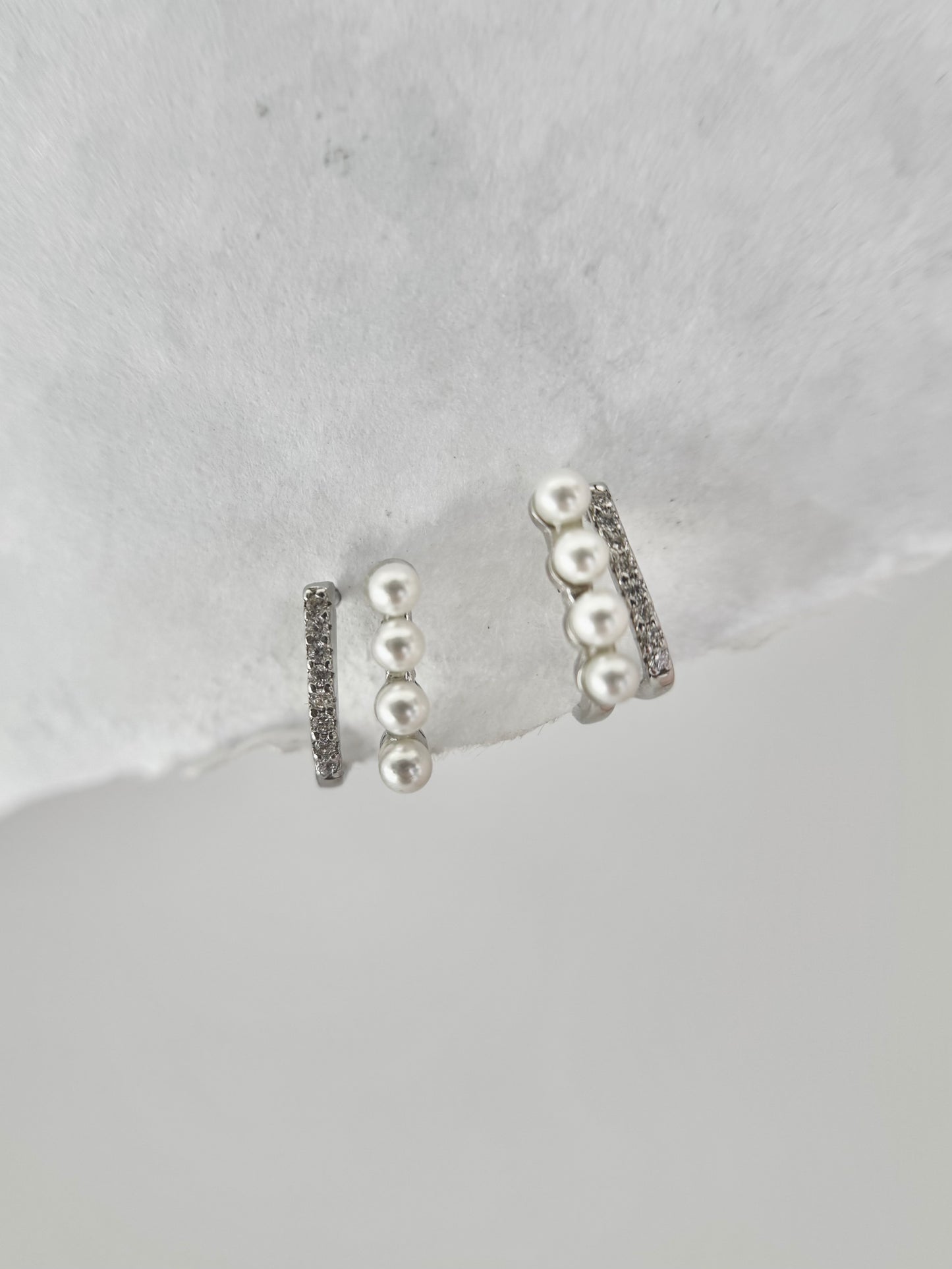 Pearlo Earrings