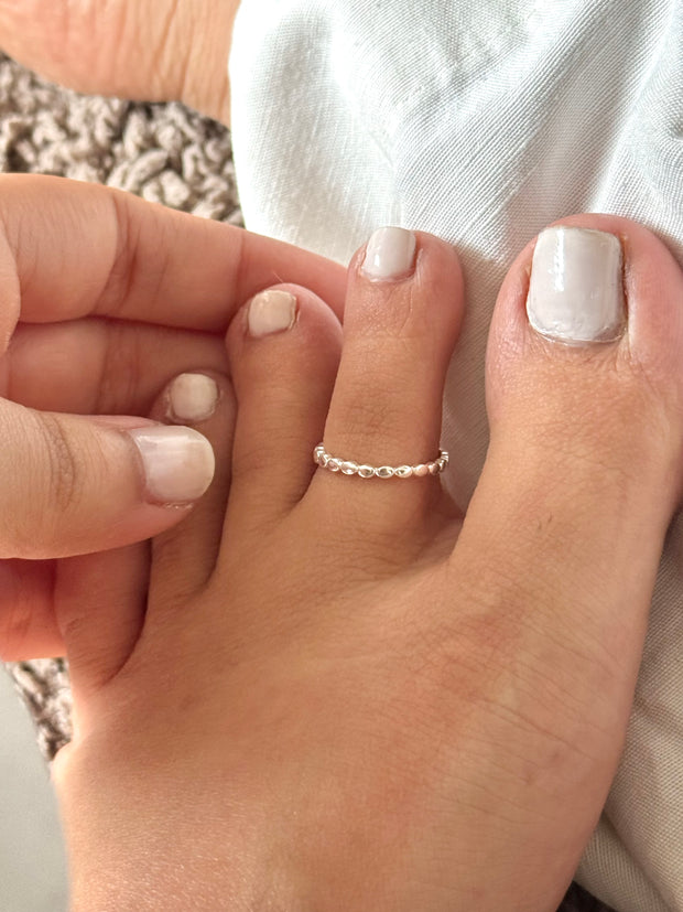 Varnika Toe Rings