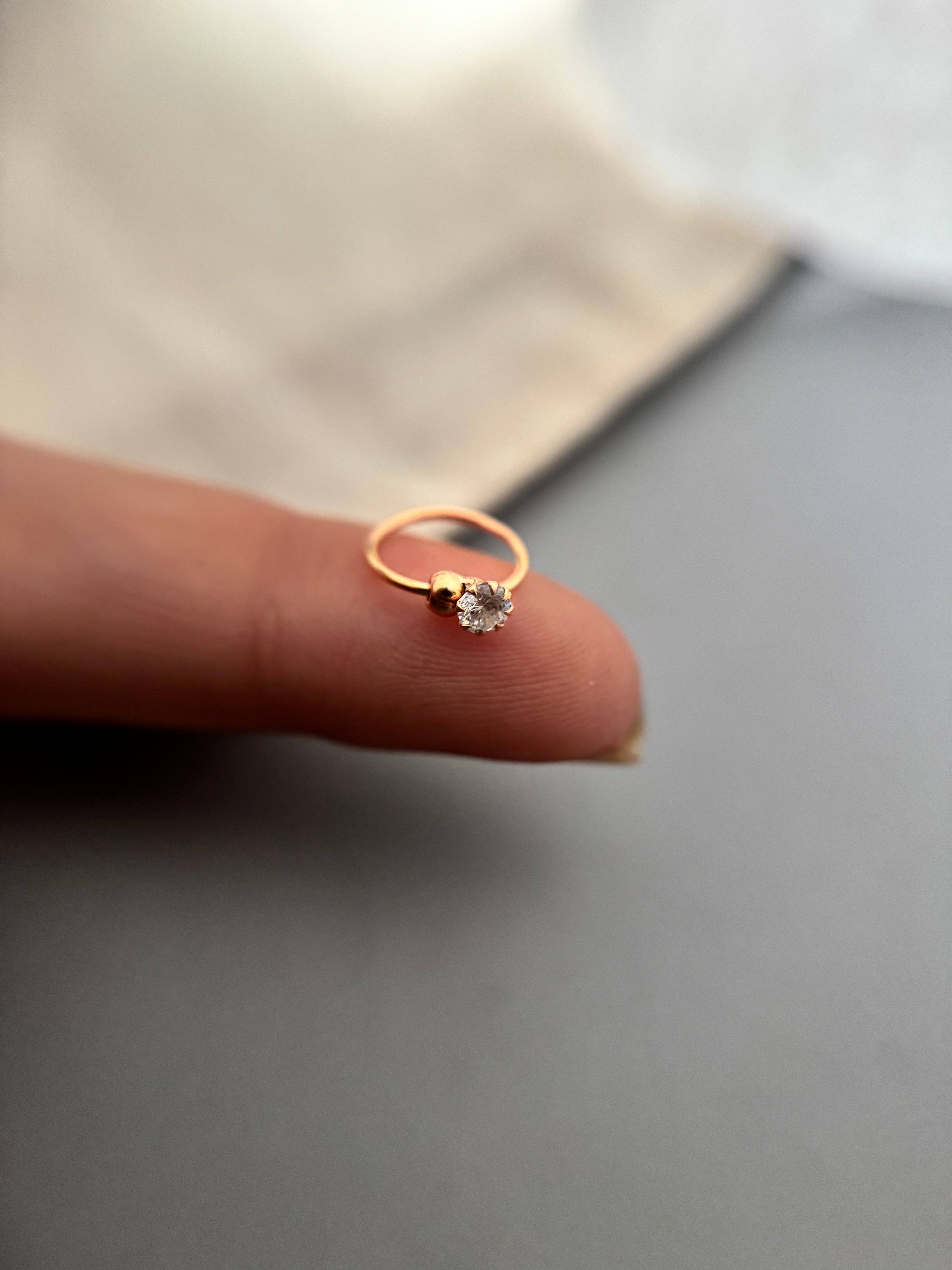 Rosegold Ovi Nose Ring