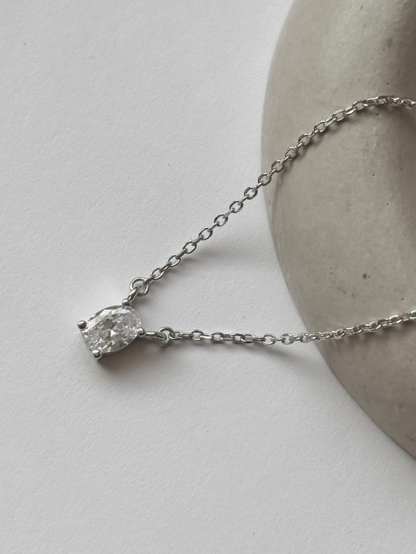 Orvaya Solitaire Necklace