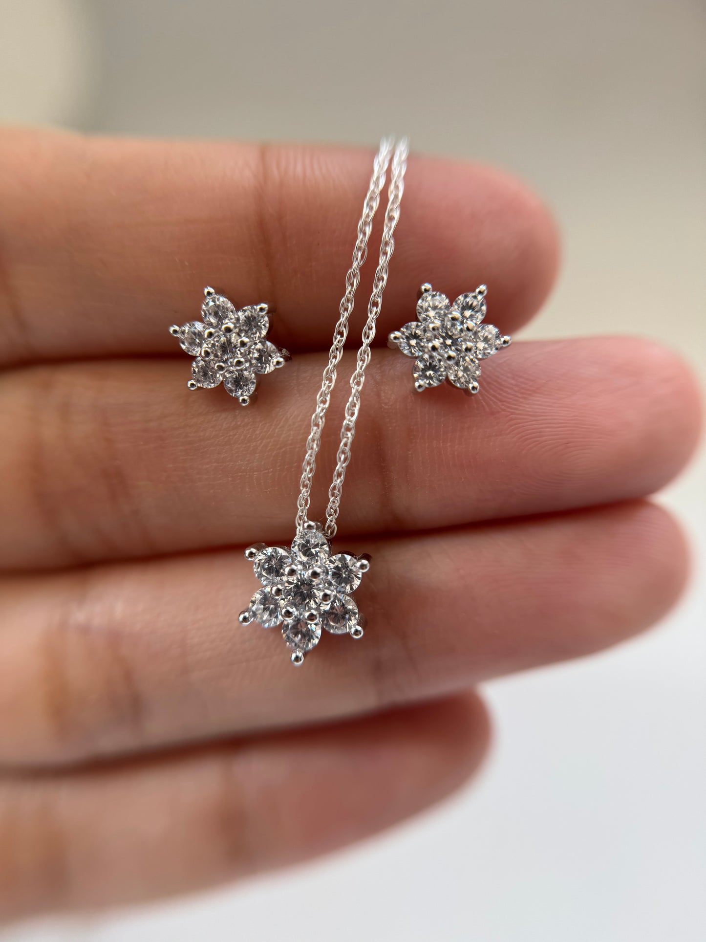 Frostine Set