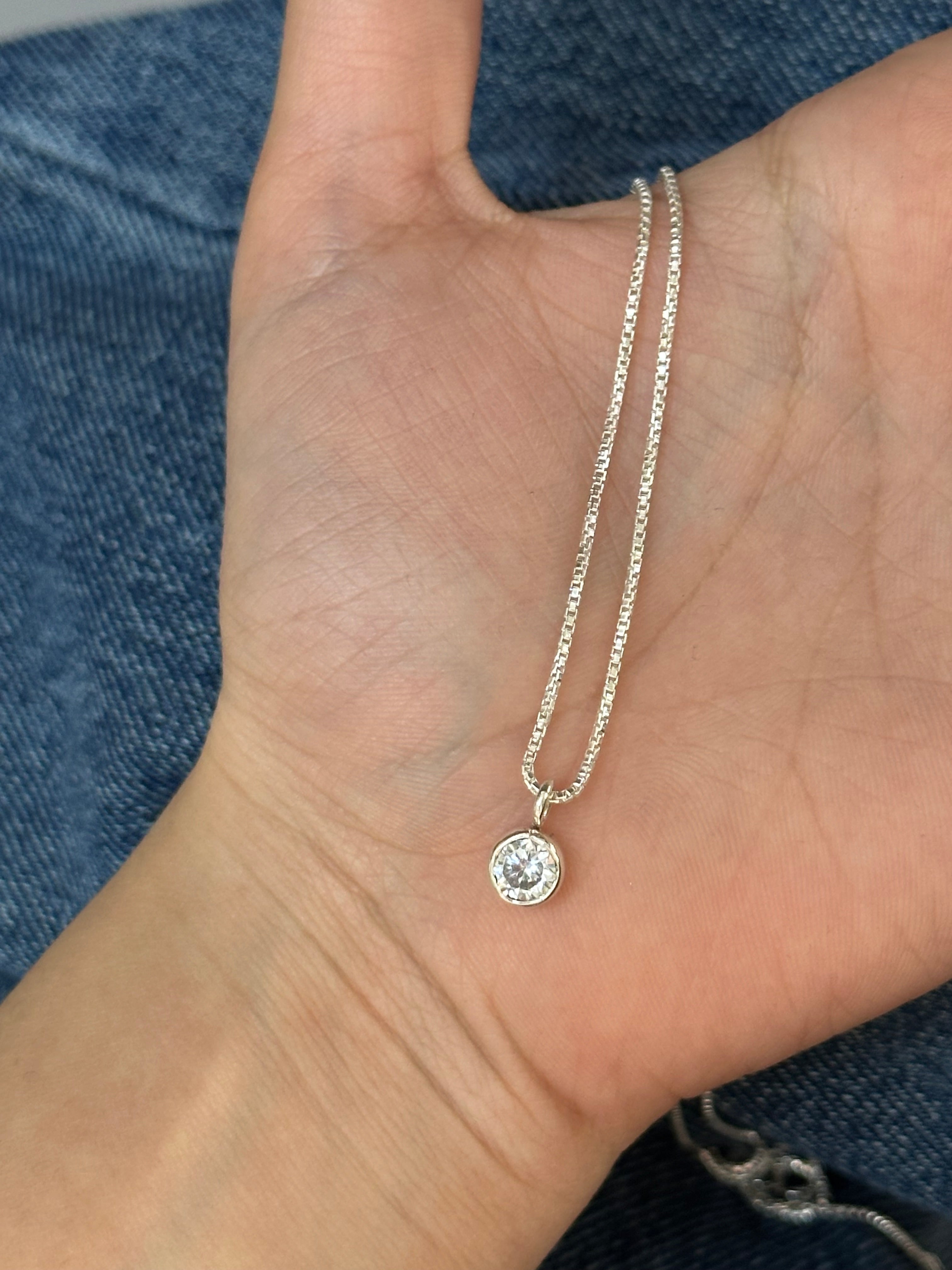 Elle Solitaire Necklace