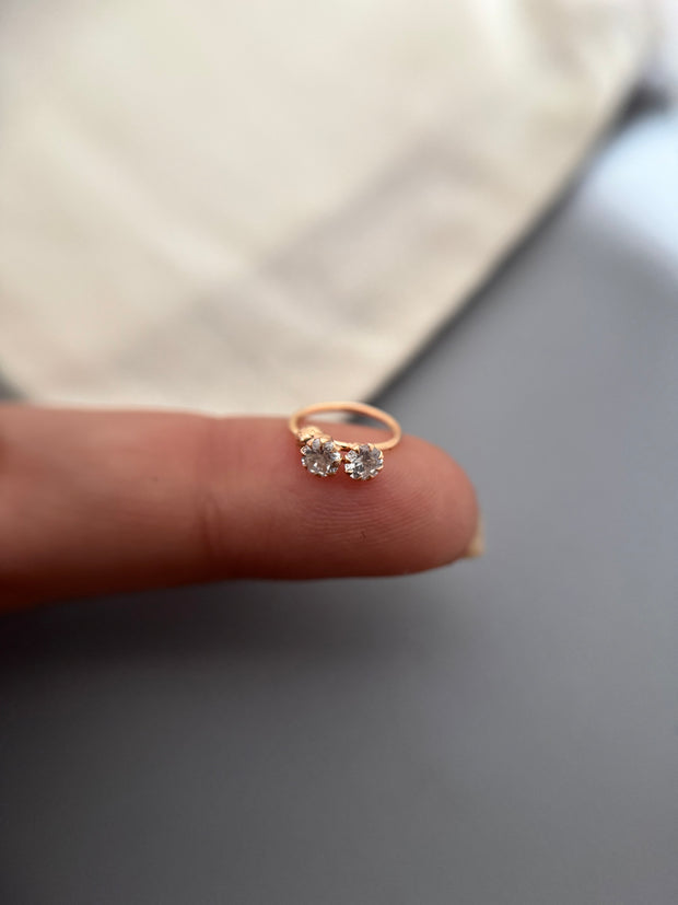 Rosegold Saavi Nose Ring