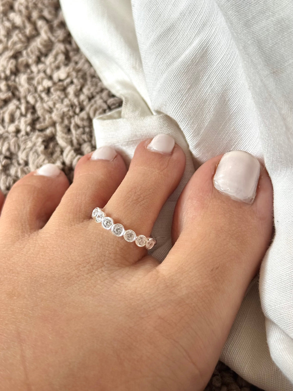 Surahi Toe Rings