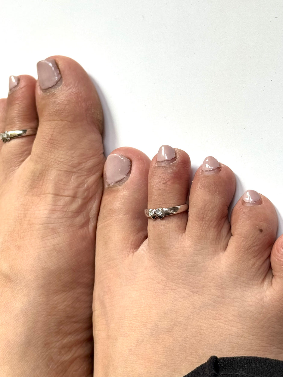 Bow Toe Rings