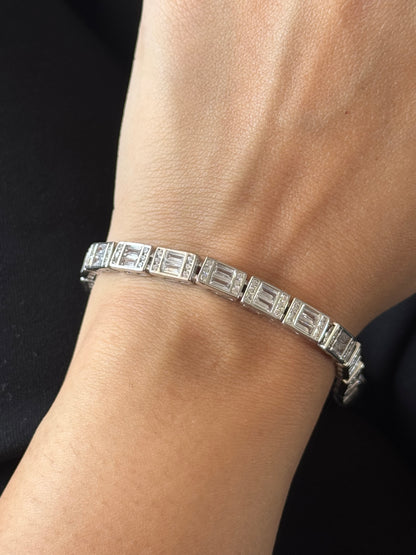 Lucent Bracelet