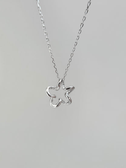 Zephyra Necklace
