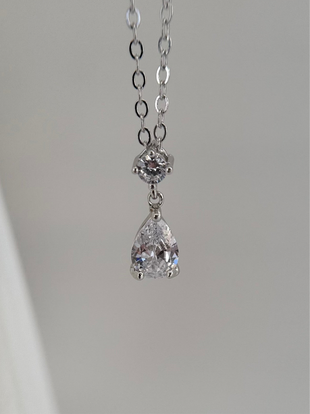 Cera Necklace