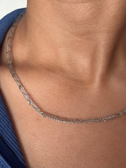 Flare Tissue Chain