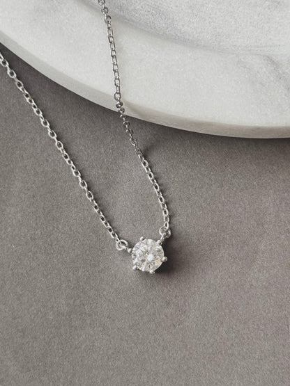 Cirelle Solitaire Necklace