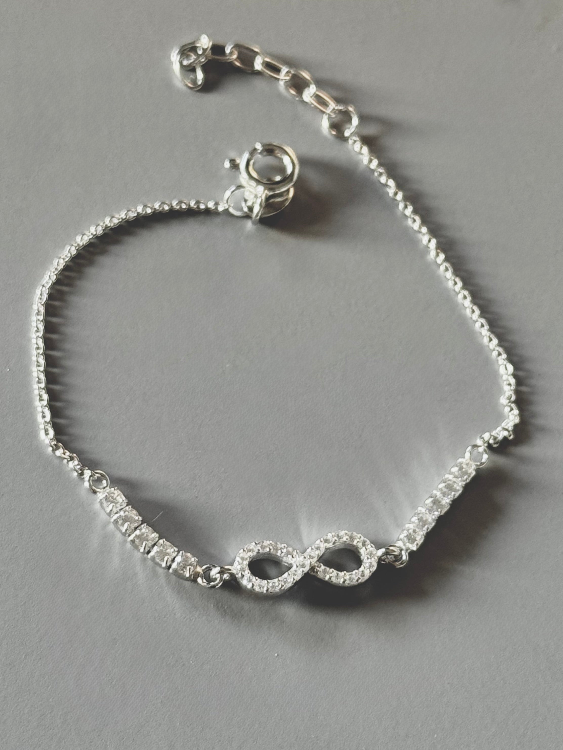 Sparkle loop Bracelet