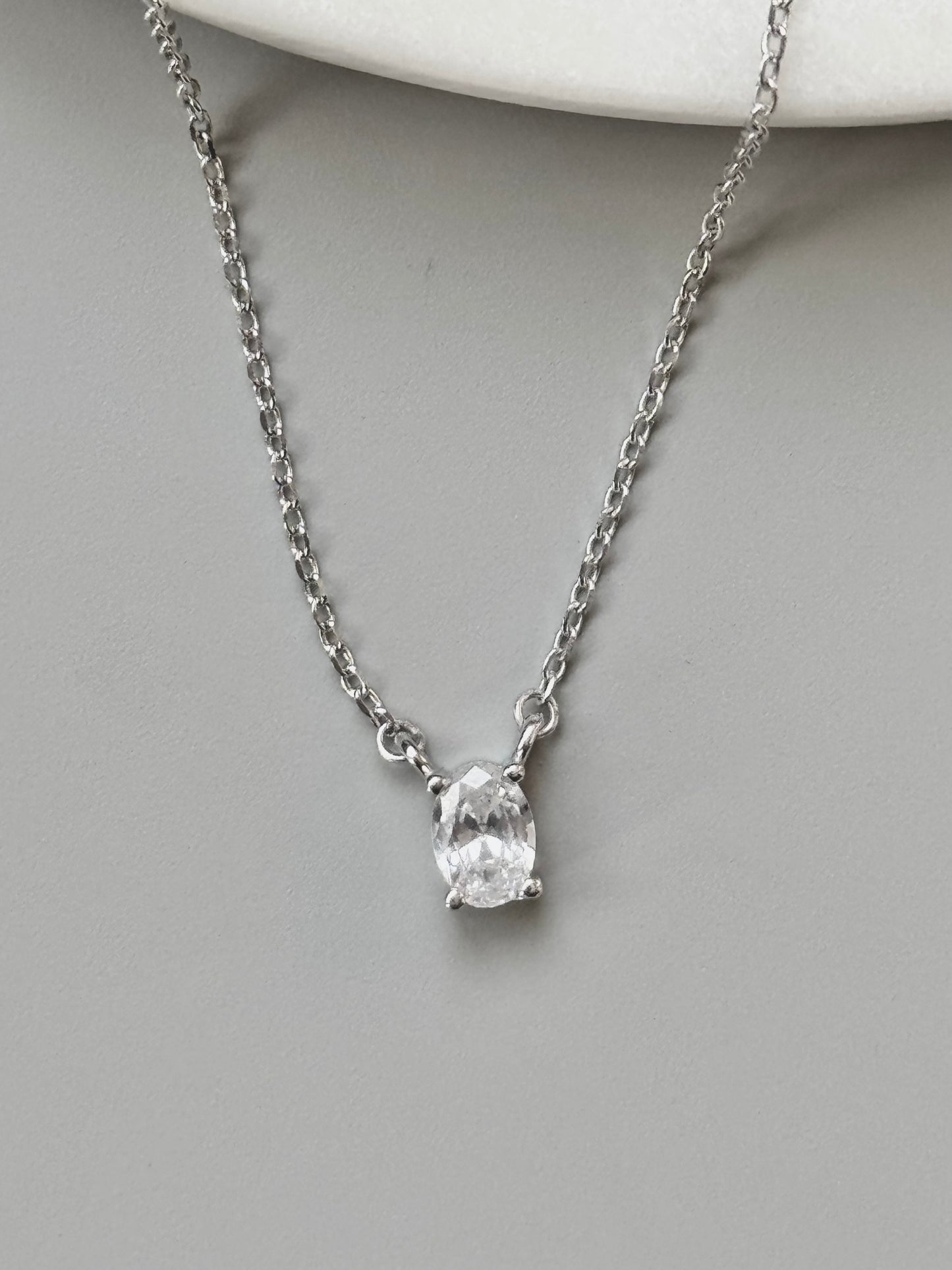Orvaya Solitaire Necklace