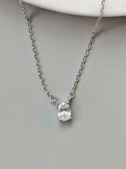 Orvaya Solitaire Necklace