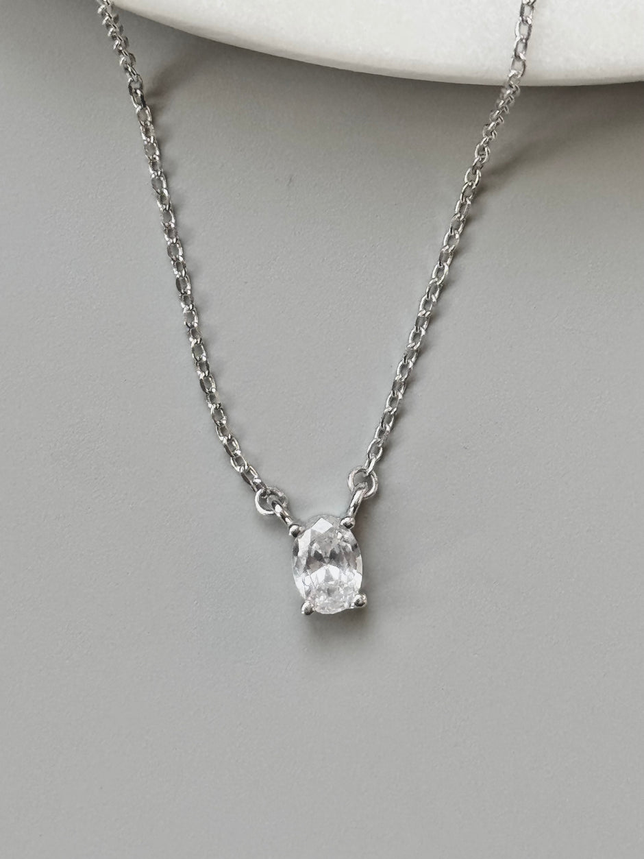 Orvaya Solitaire Necklace