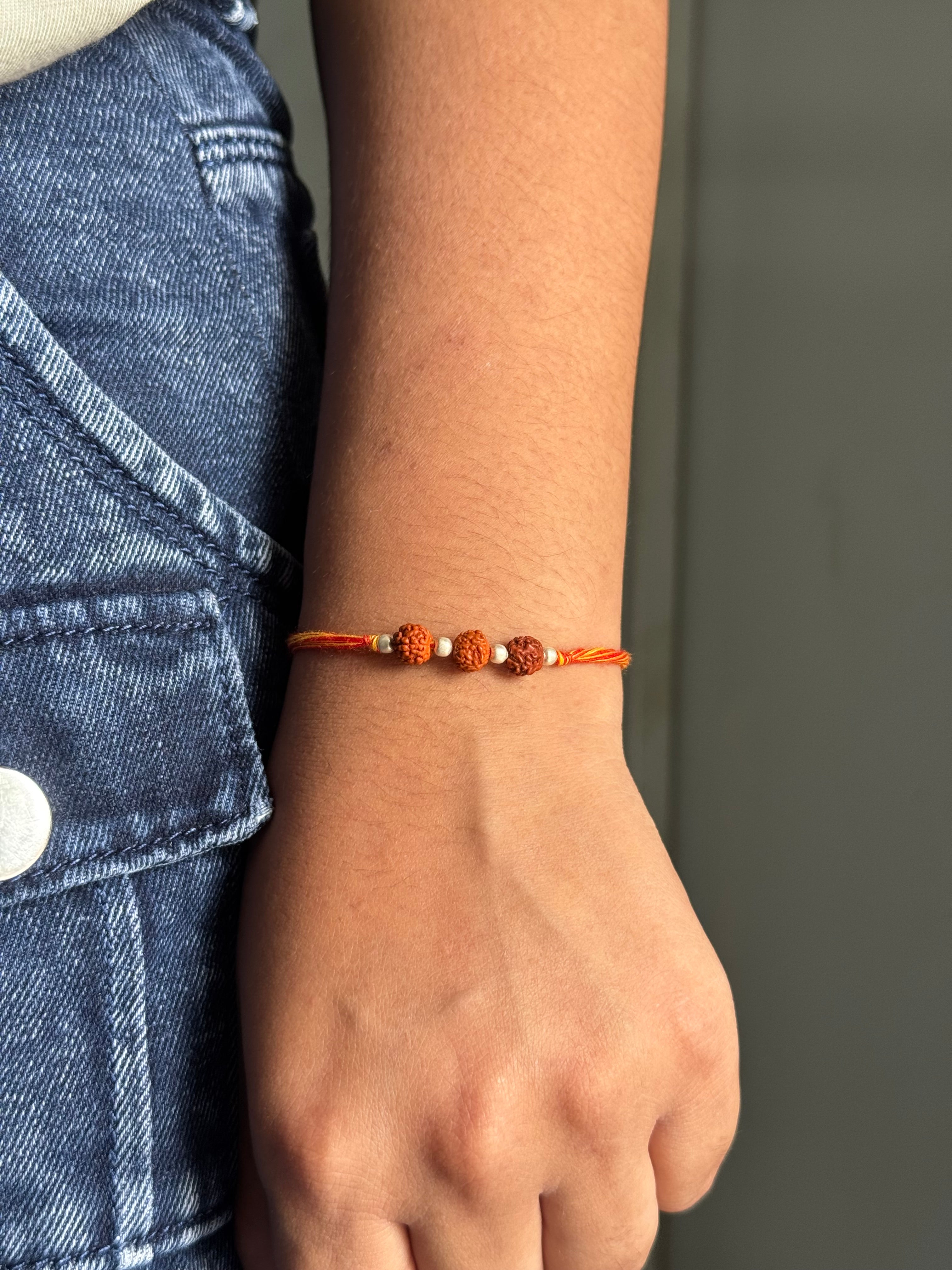 Shivaye Rakhi