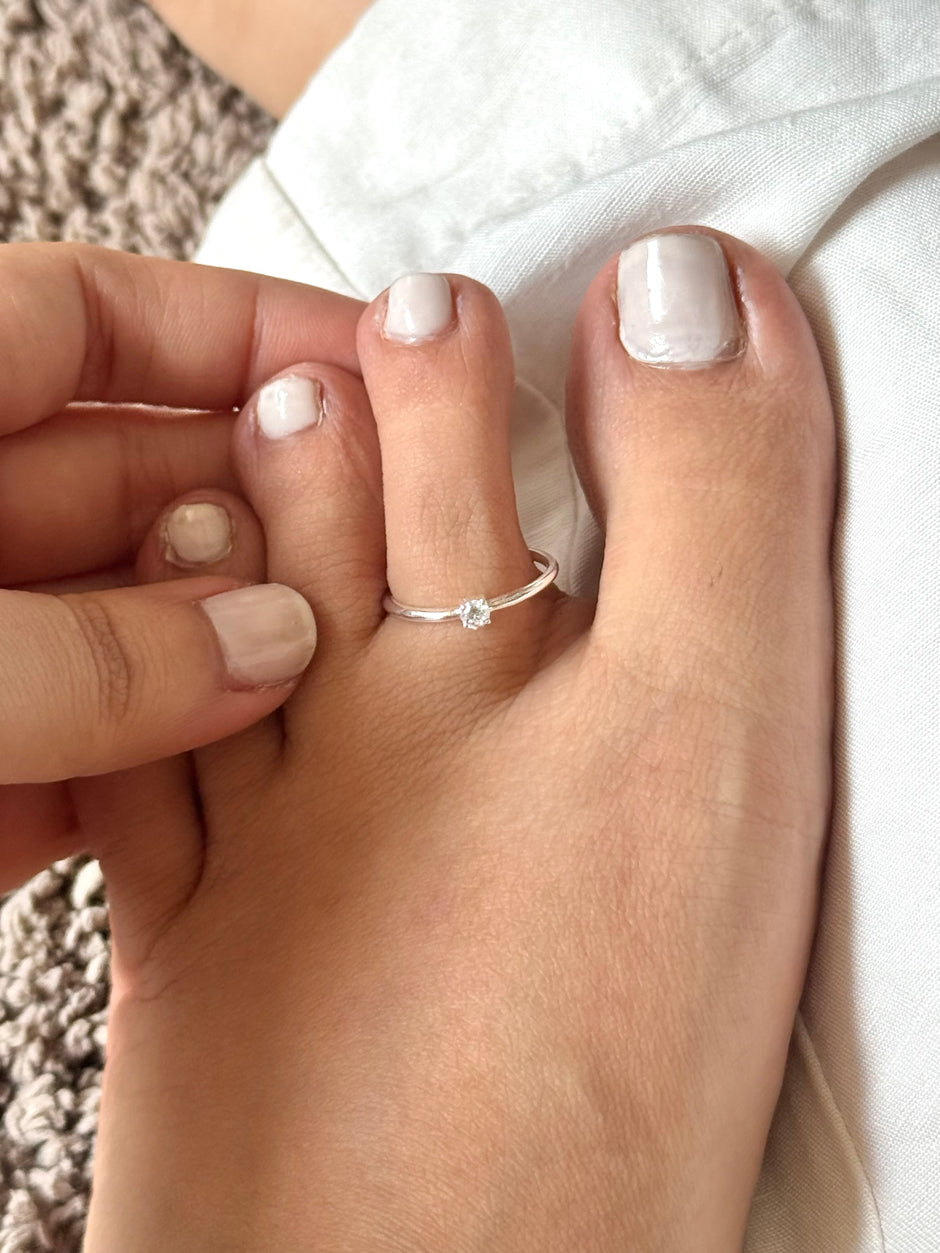 Jashn Toe Rings