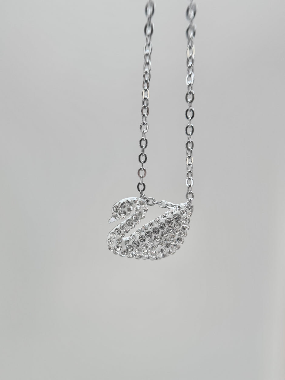 Vespera Necklace