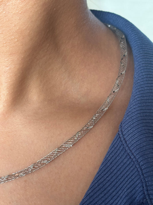 Flare Tissue Chain