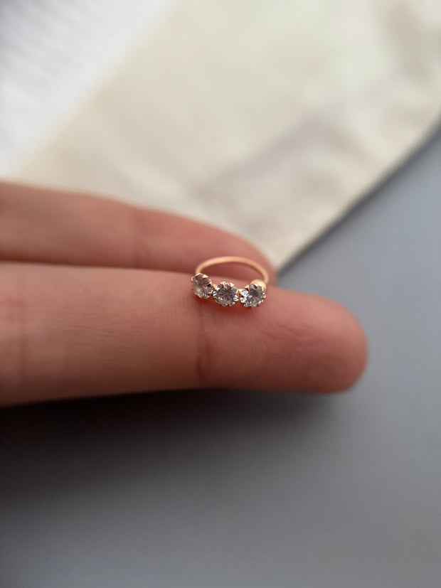 Rosegold Ayra Nose Ring