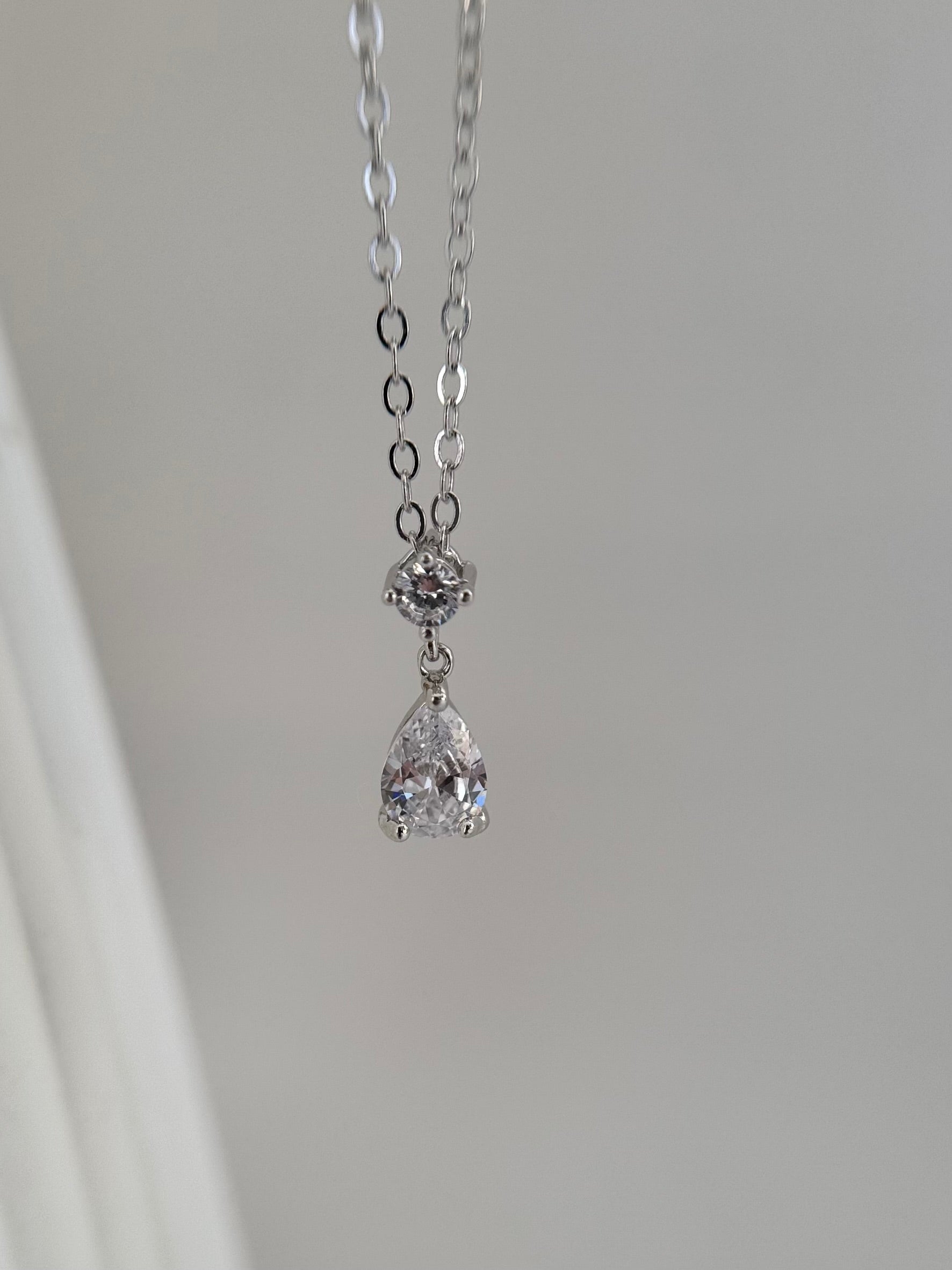 Cera Necklace
