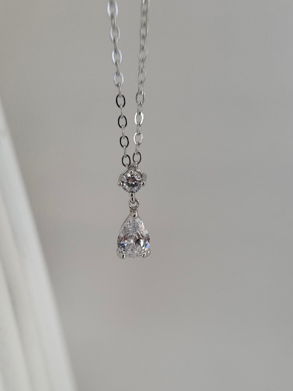 Cera Necklace