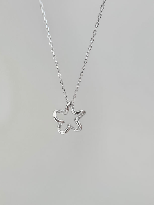 Zephyra Necklace