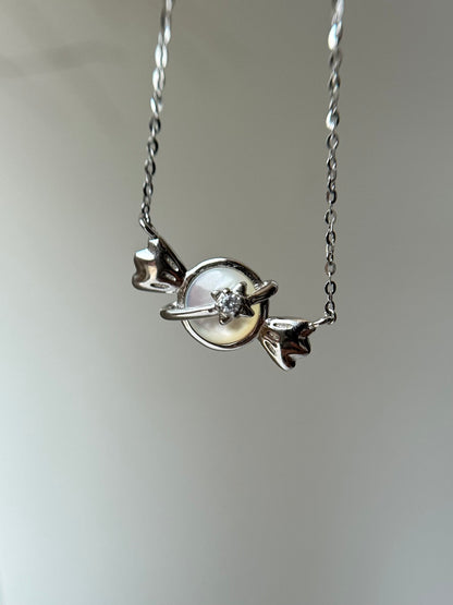 Aure Necklace