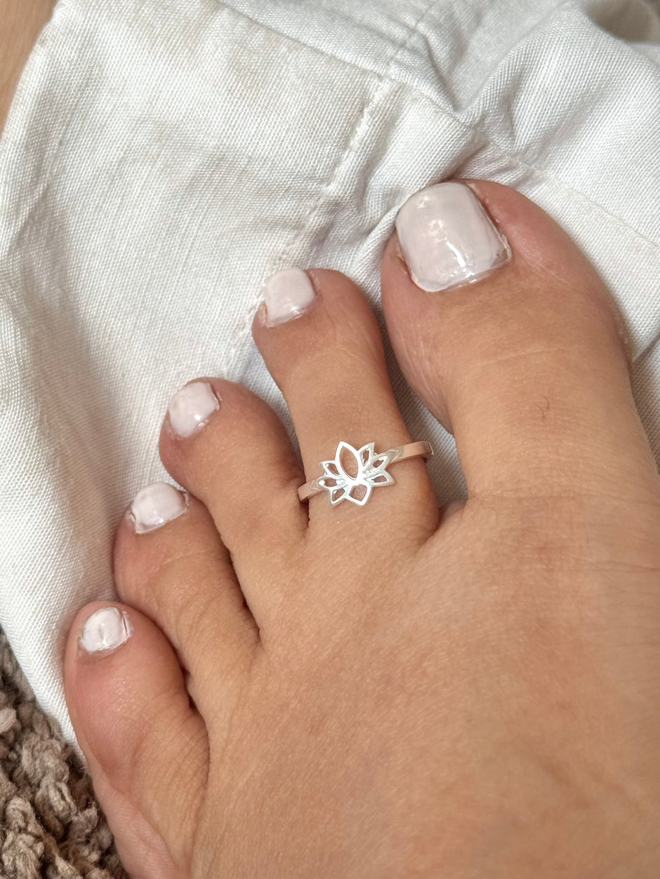 Kalpana Toe Rings