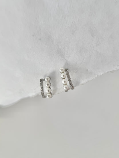 Pearlo Earrings