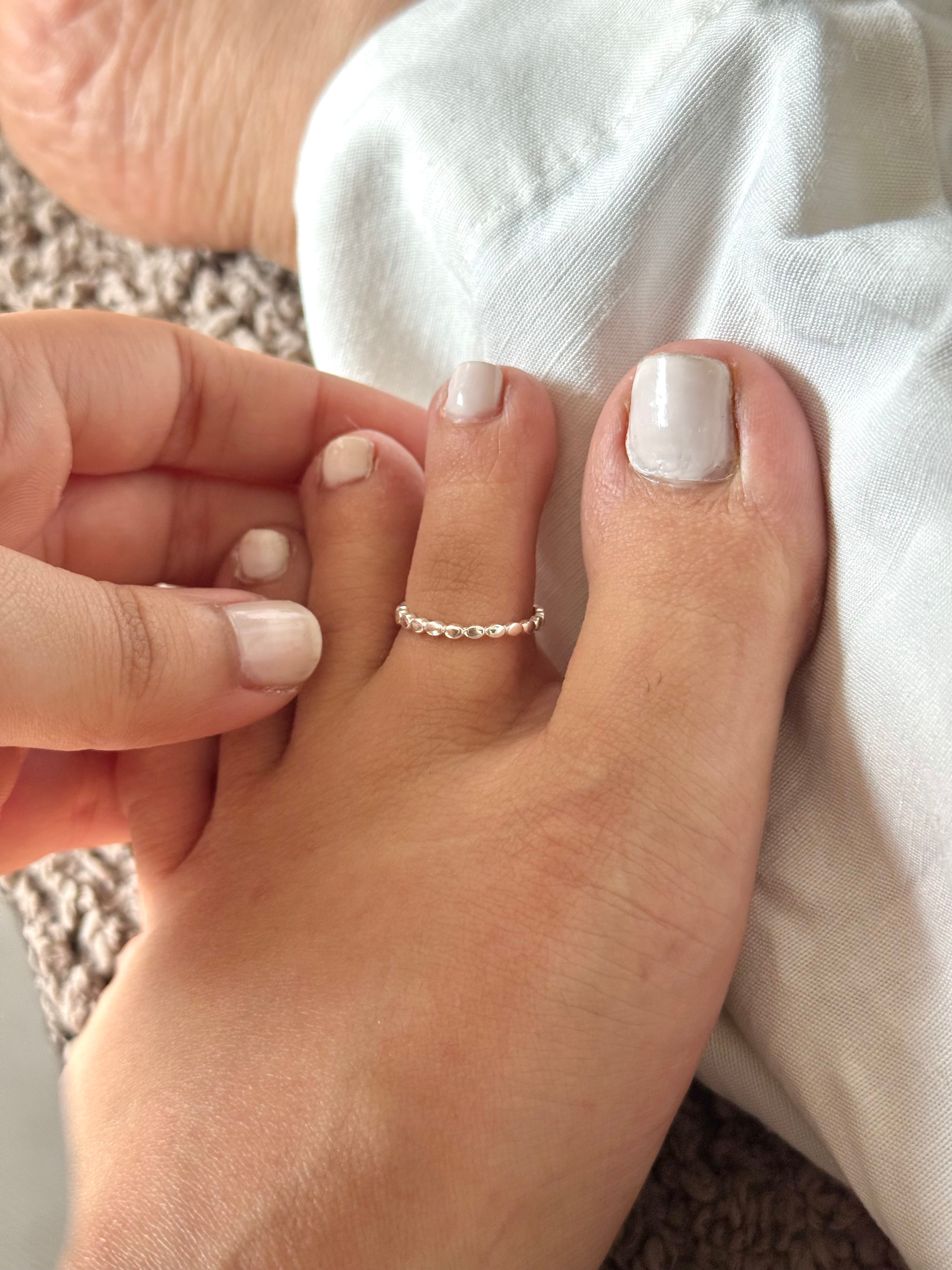 Varnika Toe Rings