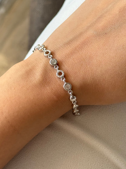 Veyra Bracelet