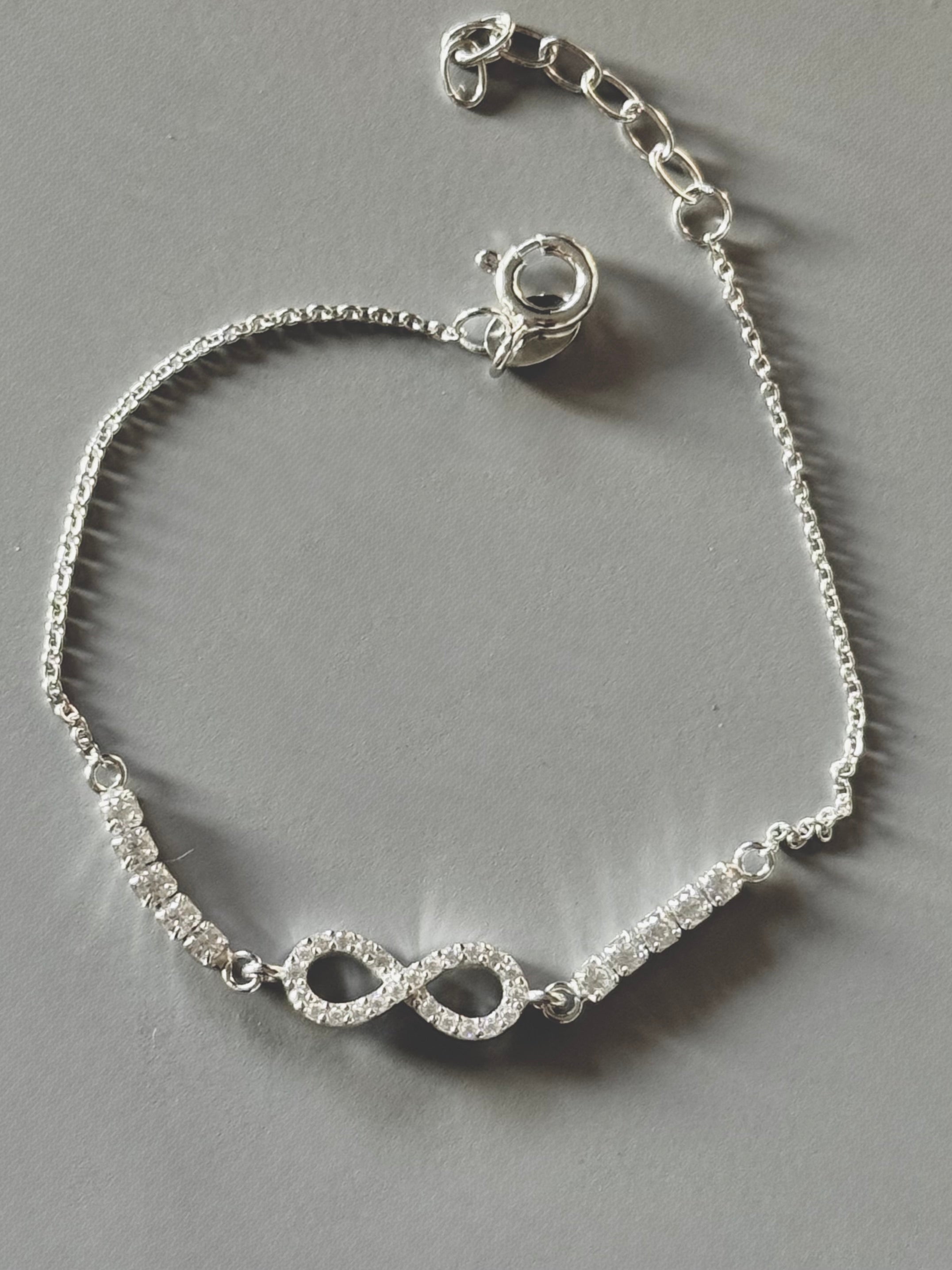 Sparkle loop Bracelet