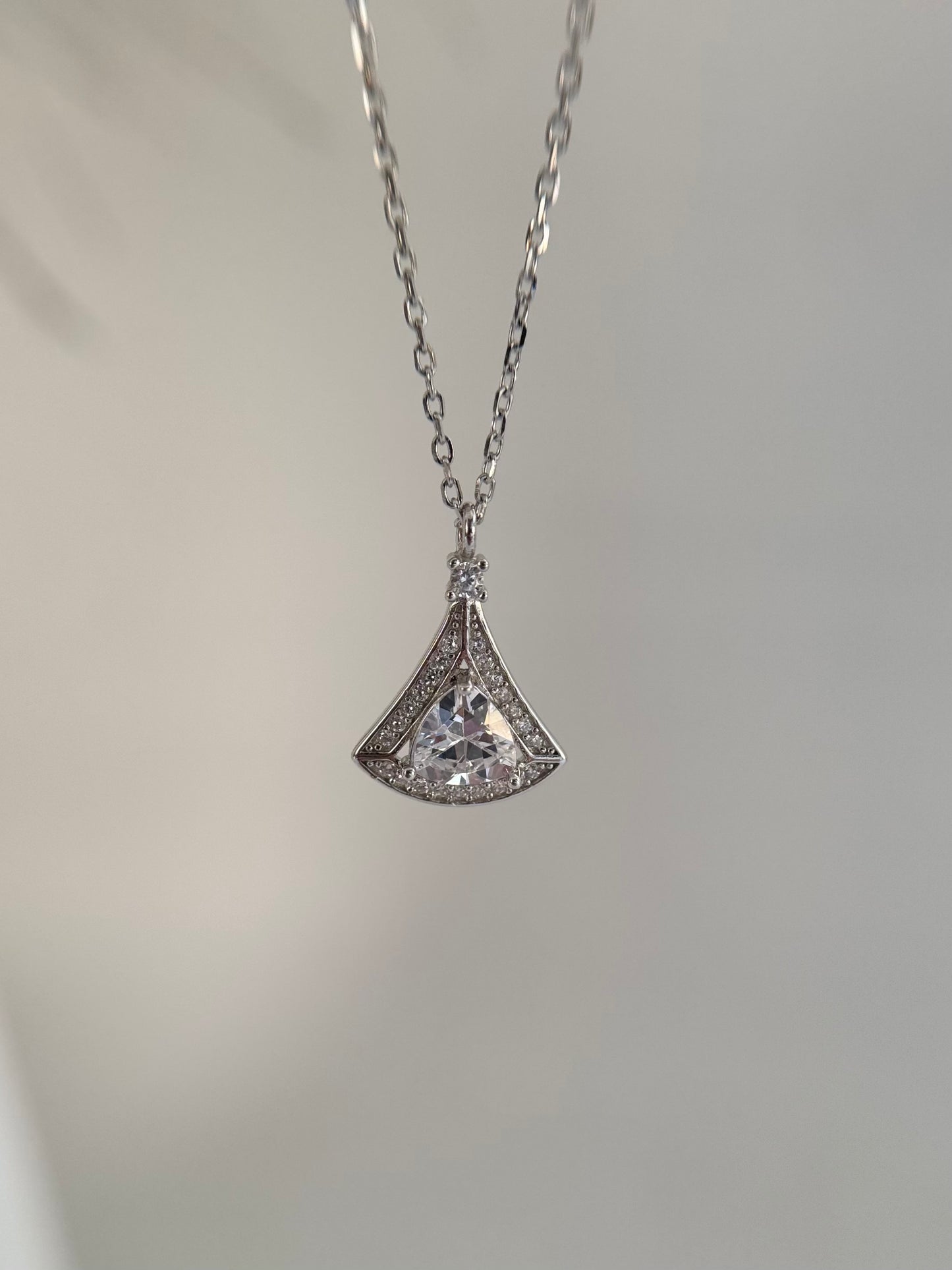 Fynka Necklace