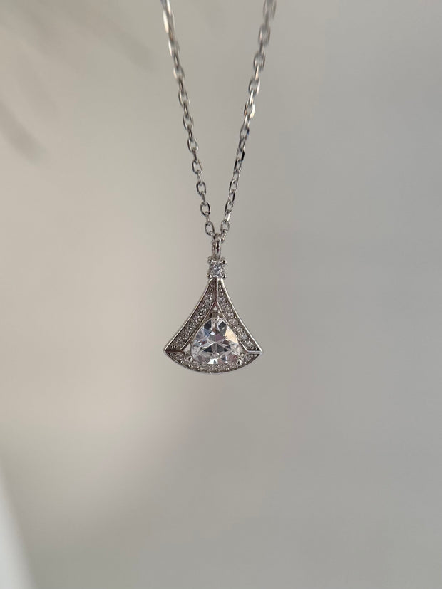 Fynka Necklace