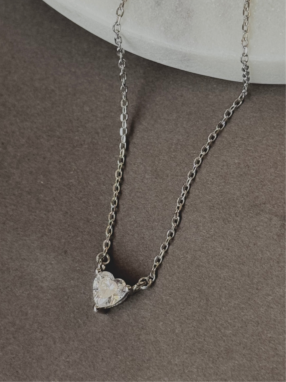 Amour Solitaire Necklace