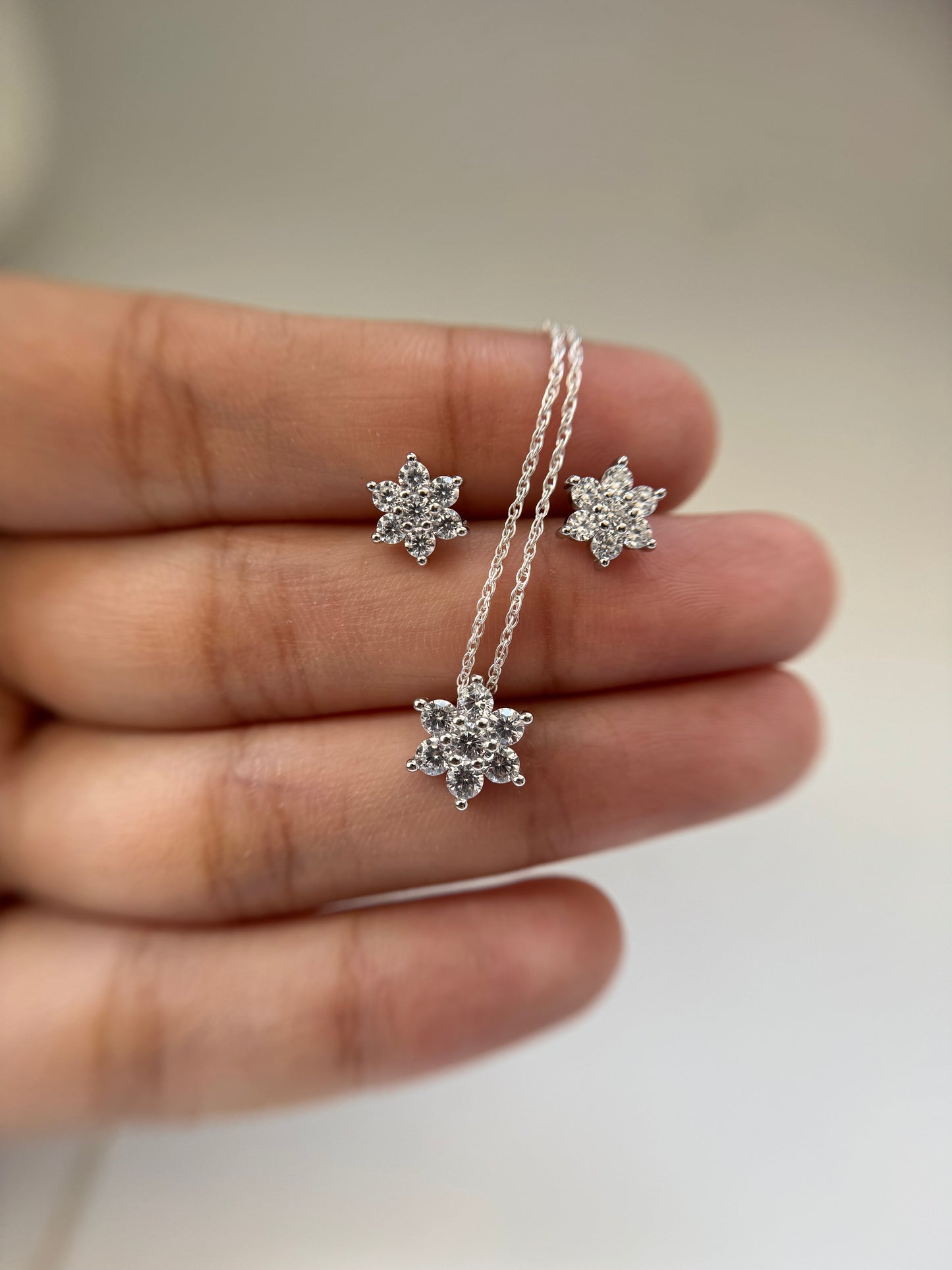 Frostine Set