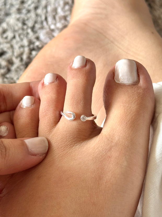 Dhwani Toe Rings