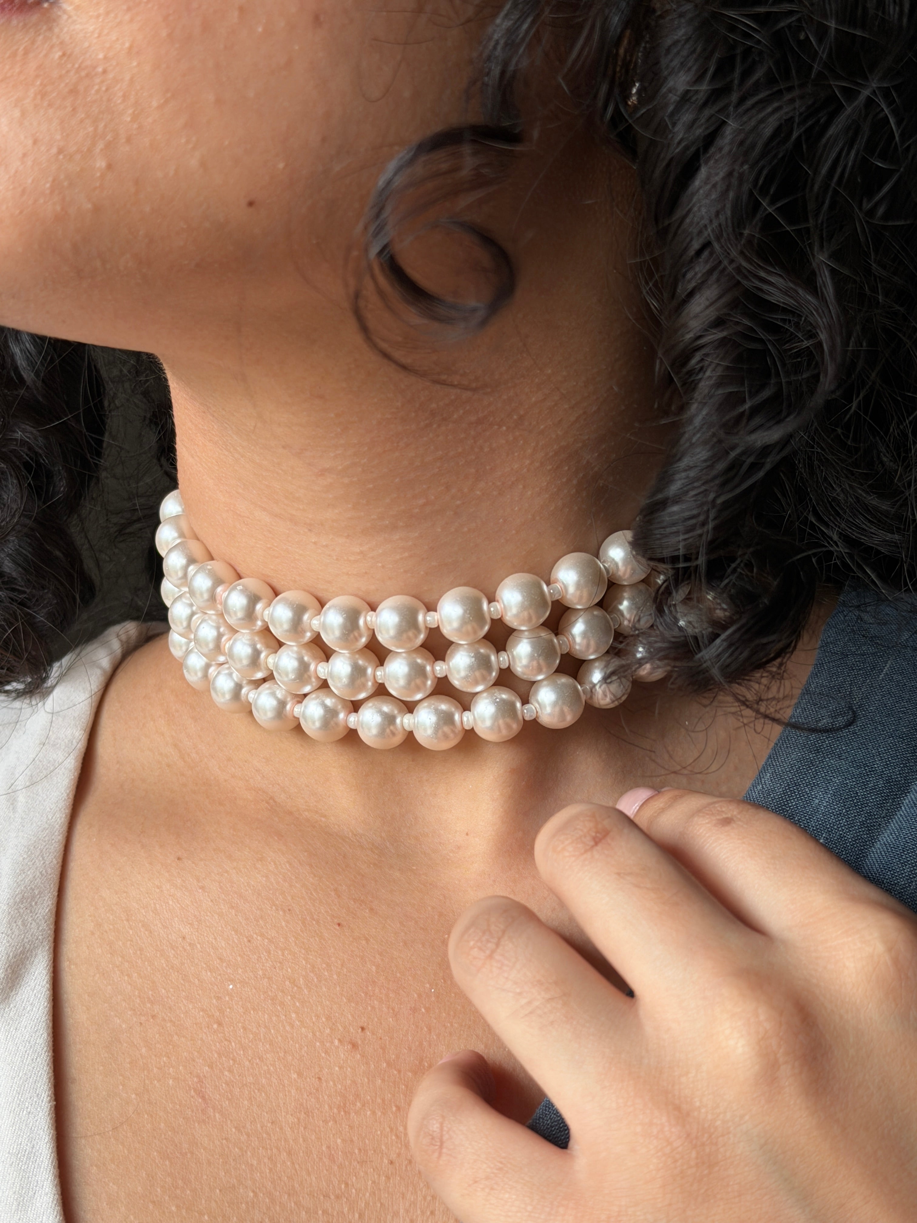 Ivory Pearl Choker